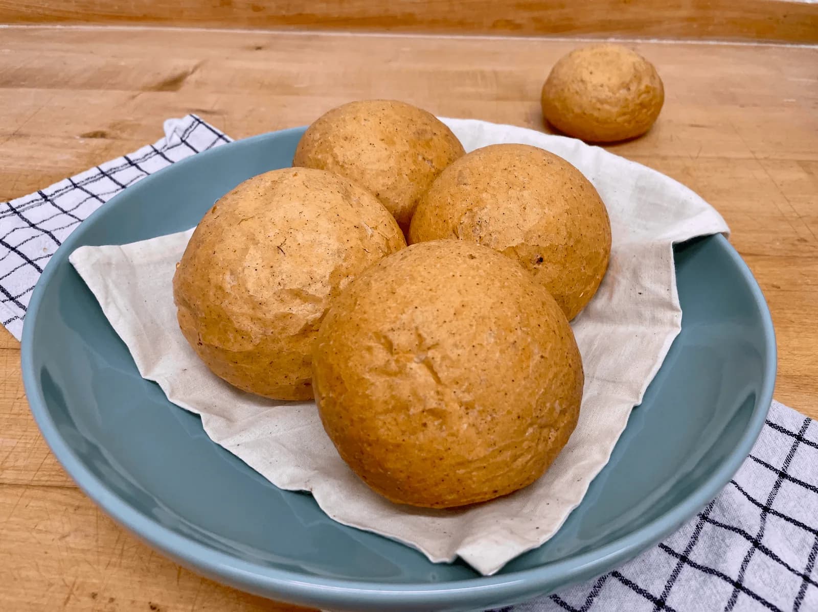 Teljes kiőrlésű zsemle 54 g